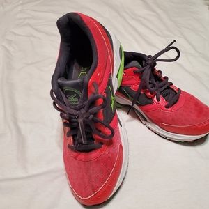 Mizuno DynamotionFit Wave Rider 16 - Size 7